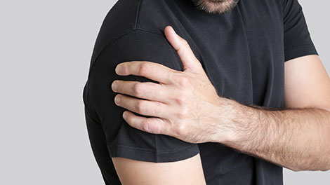 patient requiring frozen shoulder treatment in Dublin