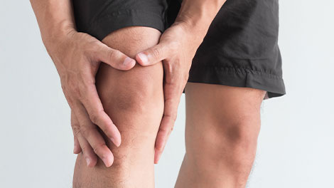 patient requiring knee pain treatment in Dublin